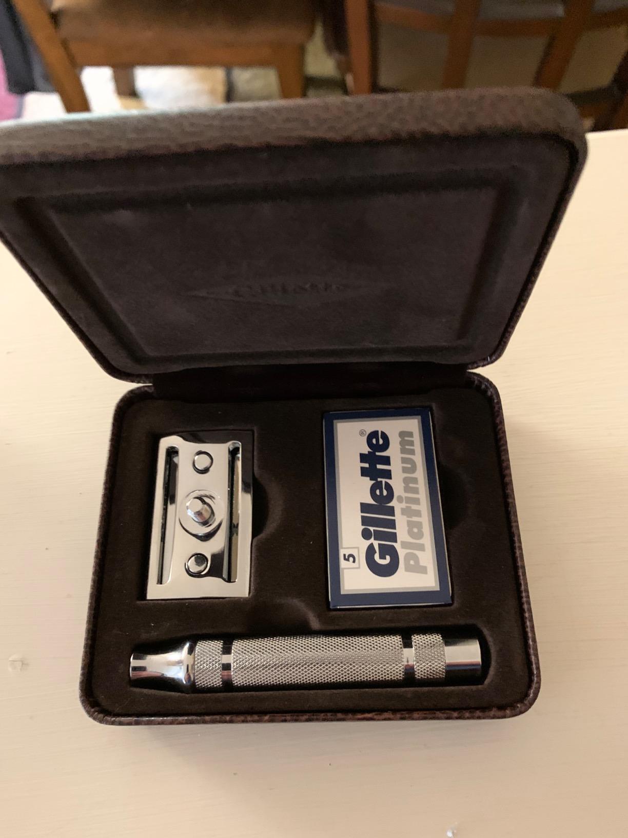 Gillette Heritage Safety Razor Kit includes Double Dominican